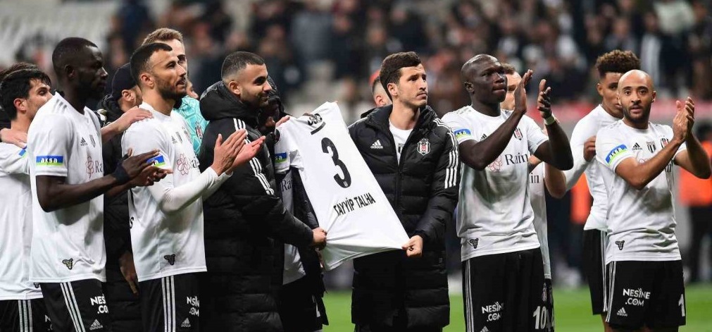 Beşiktaşlı futbolculardan Tayyip Talha’ya destek