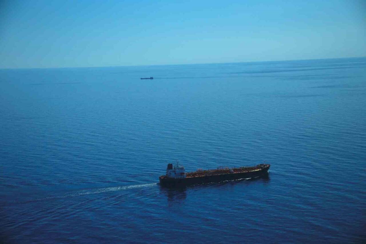 Akdeniz’de 400 düzensiz göçmen kurtarılmayı bekliyor