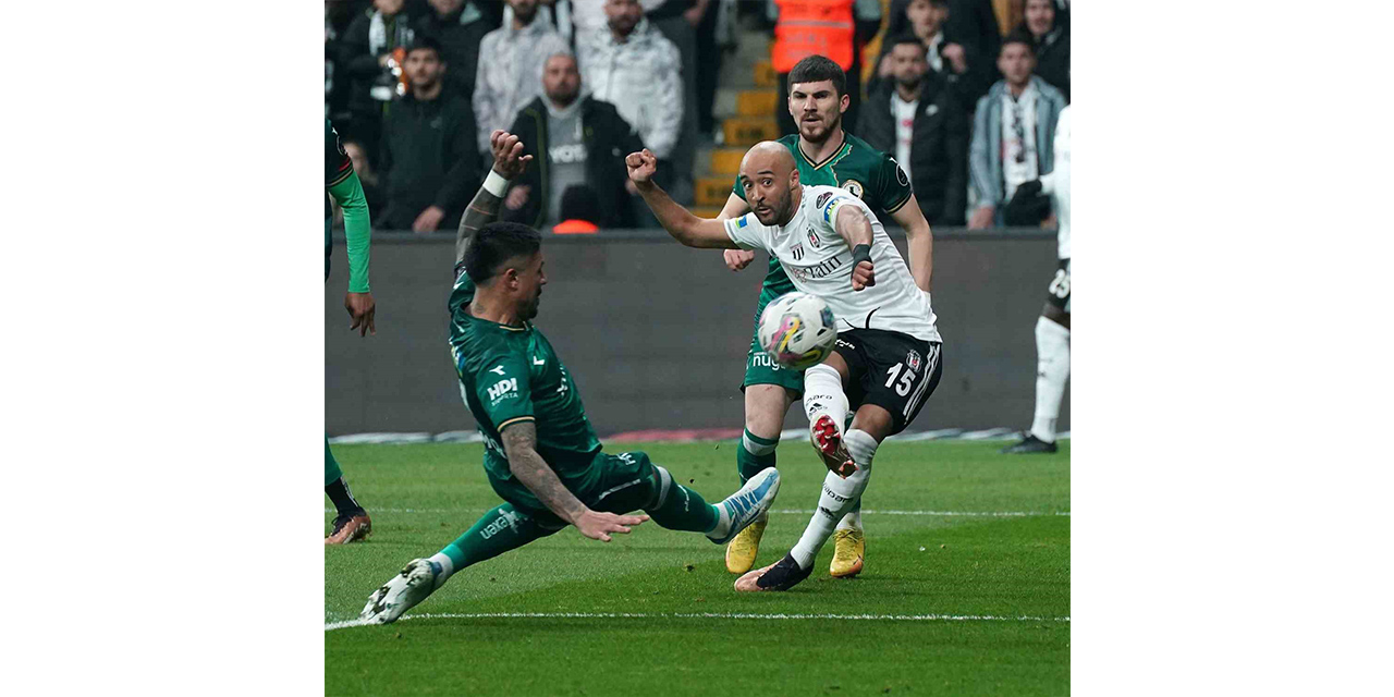 Beşiktaş’ta Redmond gollerine devam ediyor