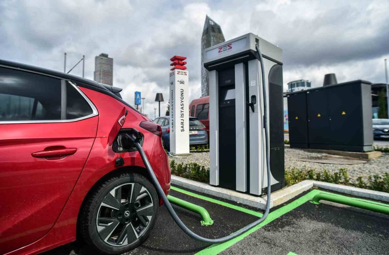 Türkiye'de elektrikli otomobile geçiş süreci nasıl gidiyor?