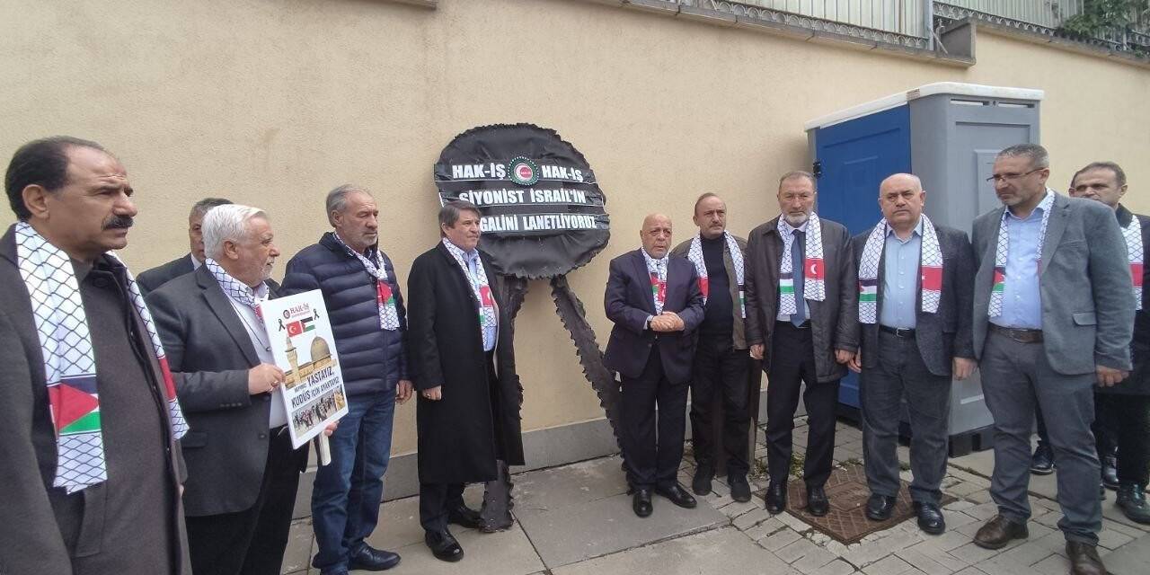 İsrail’in Ankara Büyükelçiliği Rezidansı’na siyah çelenk bırakıldı