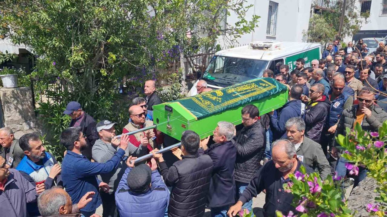 Aile faciasında ölen şahıs defnedildi