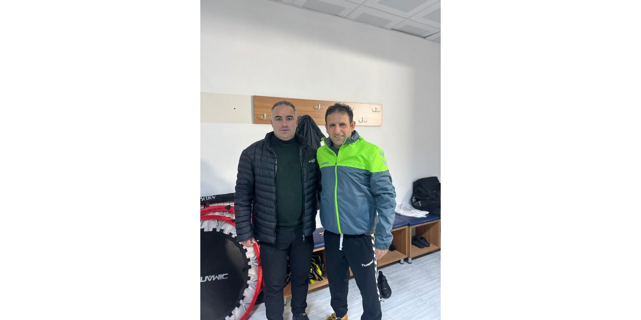 Ahmet Arslan resmen Ömeranlıspor'da