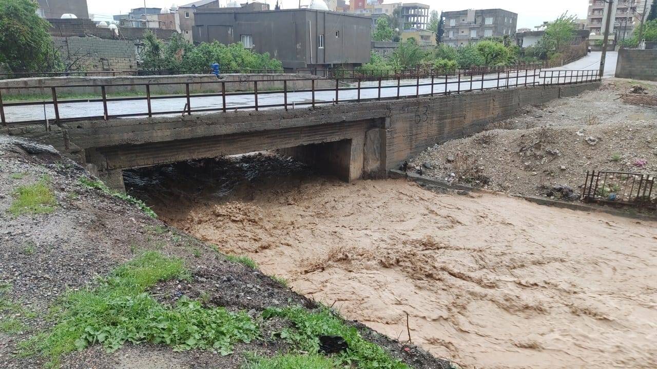 Yoğun sağanak nedeniyle eğitime ara verildi