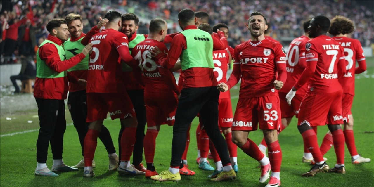 Konyaspor'dan 11 yıl sonra Süper Lig'e dönen Samsunspor'a tebrik