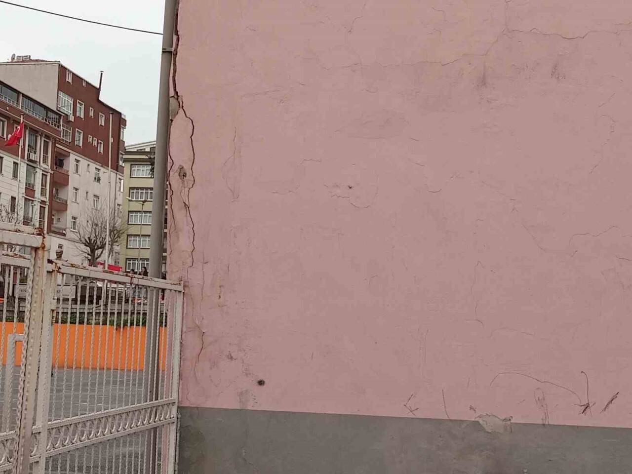 Ortaokulda korkutan manzara