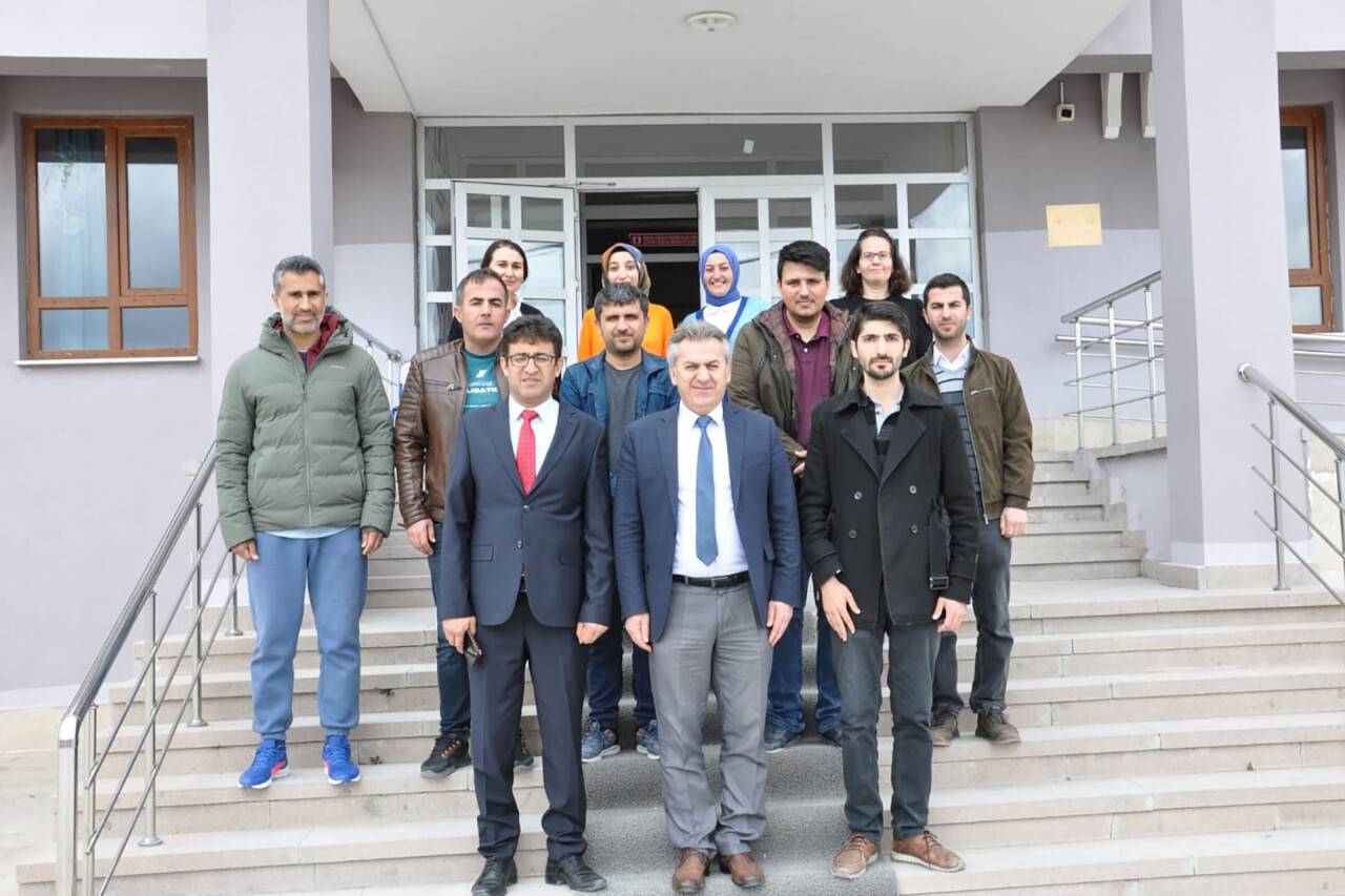 Yiğit, Emirgazi'de öğretmenlerle buluştu