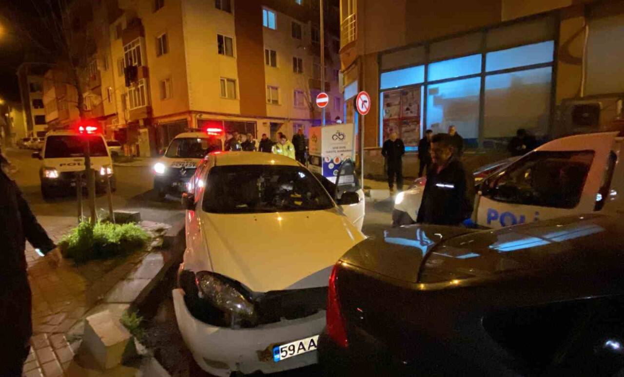 ’Dur’ ihtarına uymayan alkollü sürücü kaza yapınca yakalandı