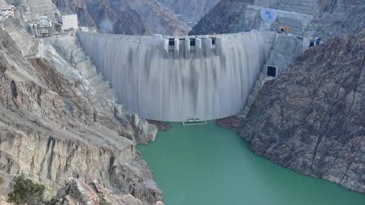 Yusufeli Barajı’nda su seviyesi yükselmeye devam ediyor