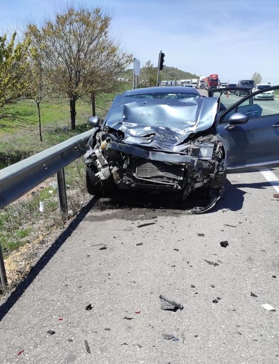 Konya'da otomobiller çarpıştı: 1 ölü, 6 yaralı