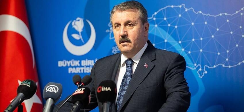 "Ben Apo’yu çıkaracağım, demiyor, ama HDP’lilere, PKK’lılara onu söylüyor"