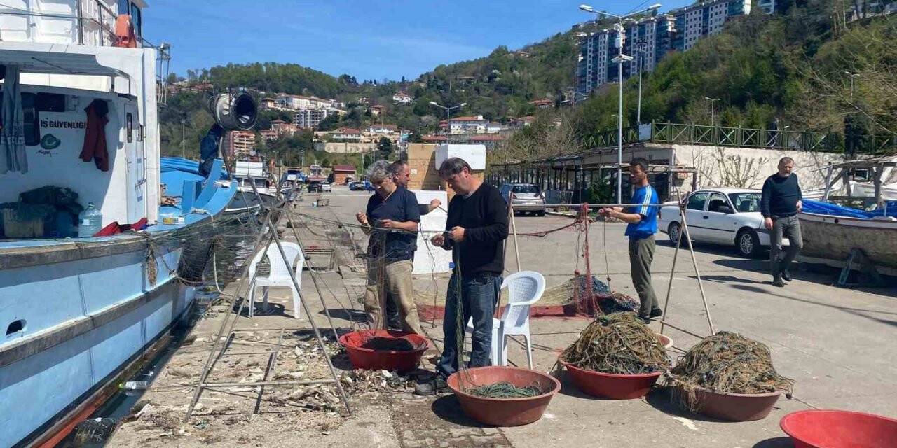 Balıkçılar yeni sezon hazırlıklarına şimdiden başladı
