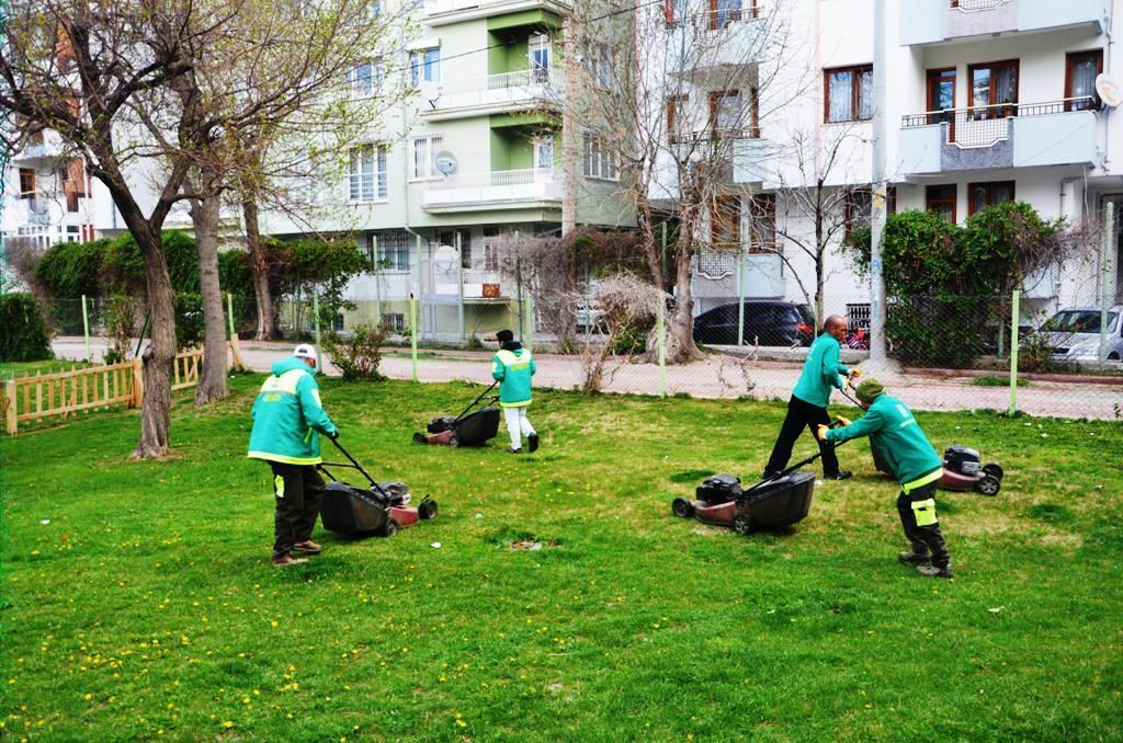 Ereğli Belediyesi temizlik çalışmalarını sürdürüyor
