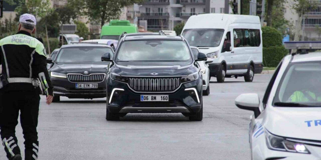 Bakan Kasapoğlu: “Bizi İzmir’in her yerinde görebilirsiniz”