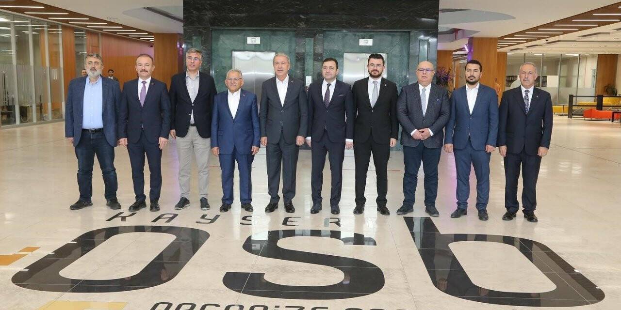 Başkan Büyükkılıç Ve Bakan Akar iş dünyası temsilcileri ile buluştu