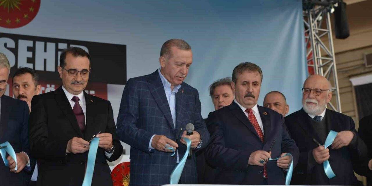Cumhurbaşkanı Erdoğan: “Eskişehir’e bugünün rakamlarıyla toplam 67,2 milyar liralık kamu yatırımı yaptık”