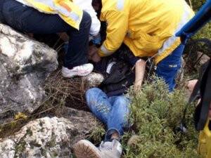 Turist Otomobili Uçuruma Yuvarlandı