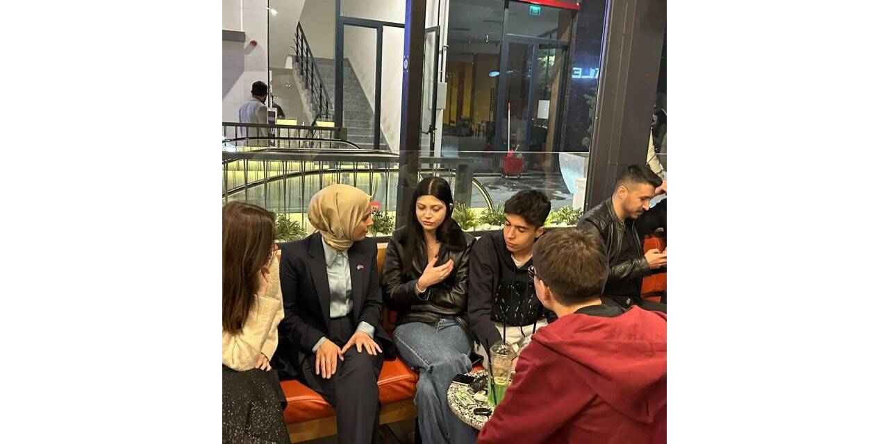 Selin Tozoğlu çalışmalarını sürdürüyor