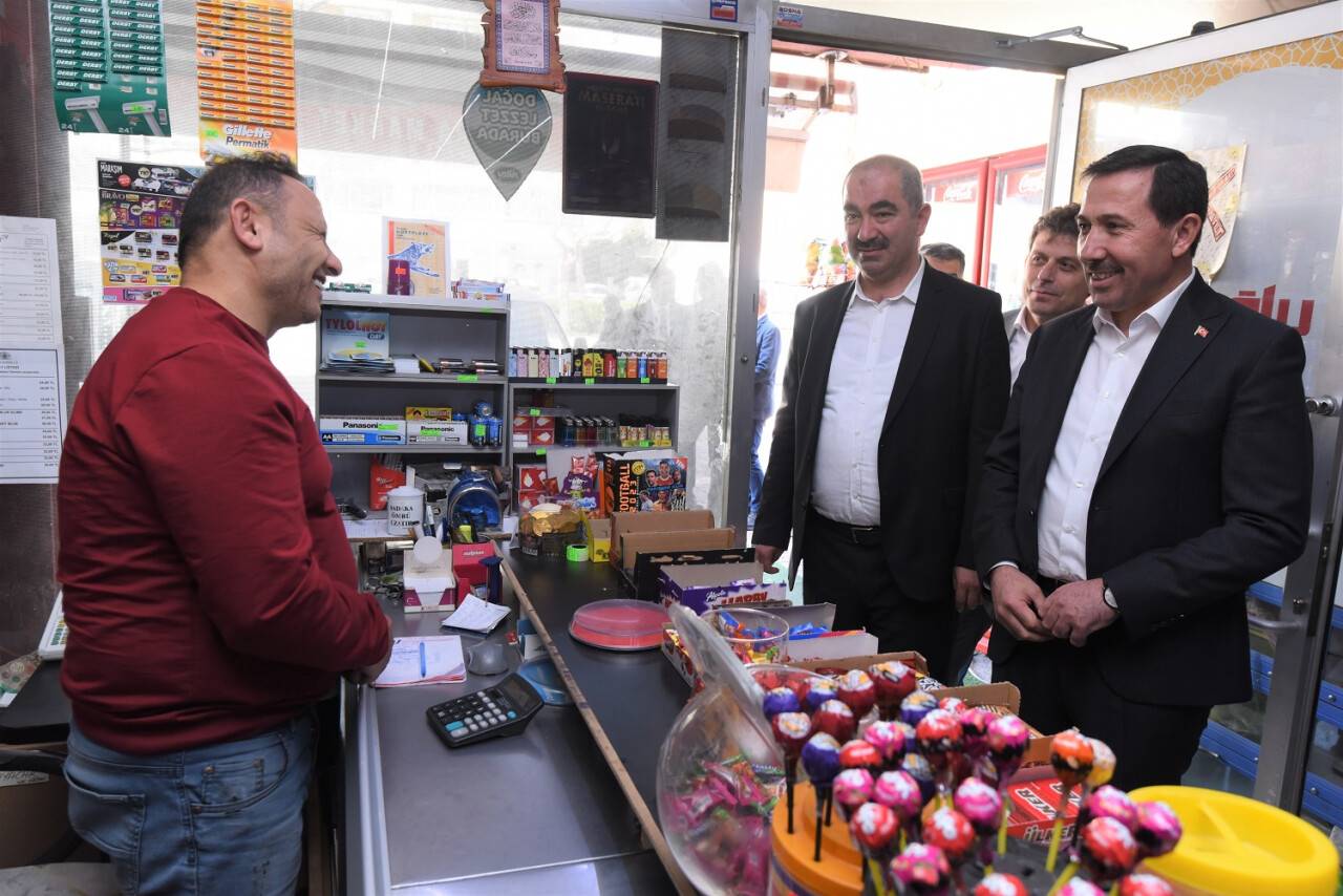 Başkan Kılca ve AK Parti Milletvekili adayları esnaf ve vatandaşla buluştu