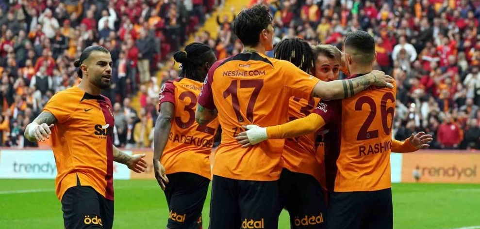 Galatasaray ligde evindeki yenilmezliğini 14 maça çıkardı