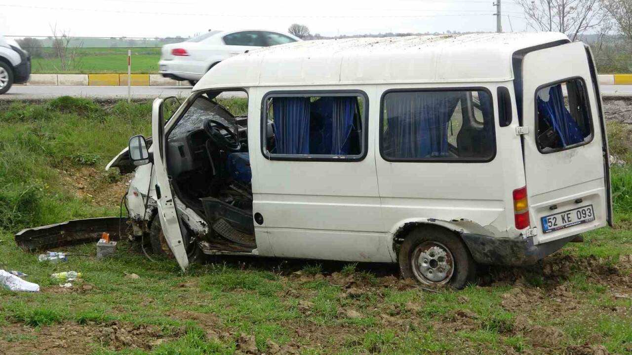 Zincirleme trafik kazası: 5 yaralı