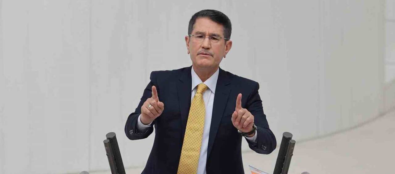 AK Parti Genel Başkan Yardımcısı Nurettin Canikli: Tefecilerle görüşmüş!