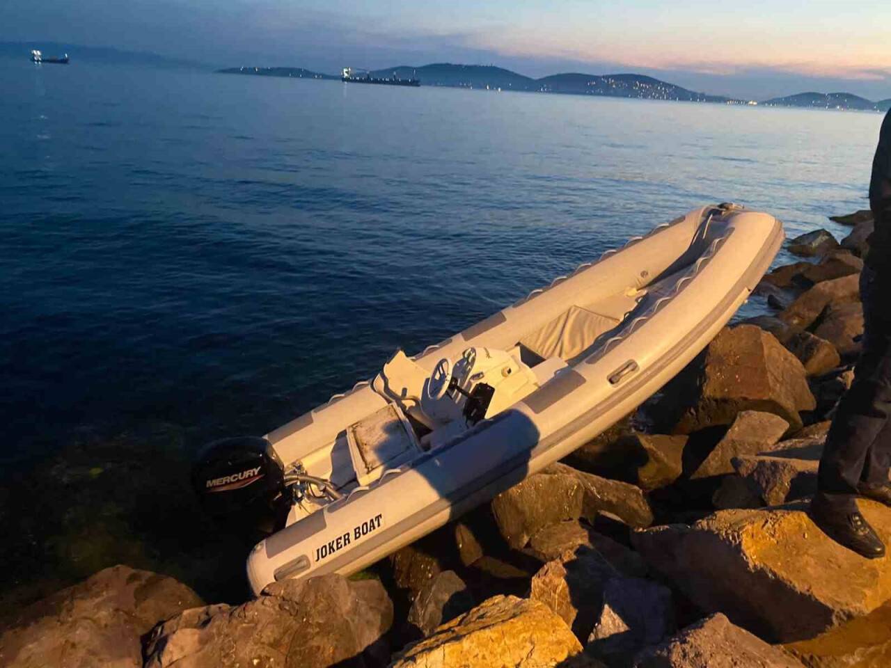 Denizde kaybolan kişiyi arama çalışmaları sürüyor