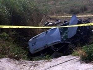 Karacabey'de Otomobil, Şarampole Devrildi: 1 Ölü, 1 Yaralı