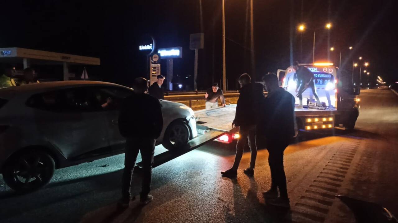 Sungurlu’da 3 araç birbirine girdi