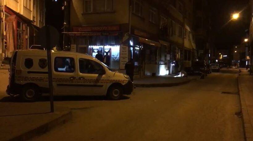 Kaldırımda yürürken husumetlisinin silahla ateş ettiği vatandaş yaralandı