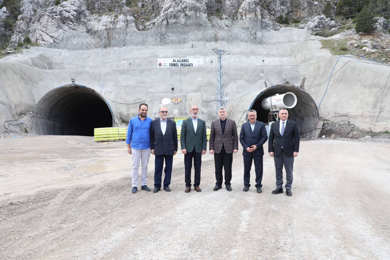 Akyürek: Alacabel Tüneli ile Seydişehir-Antalya arasındaki yol kısalacak