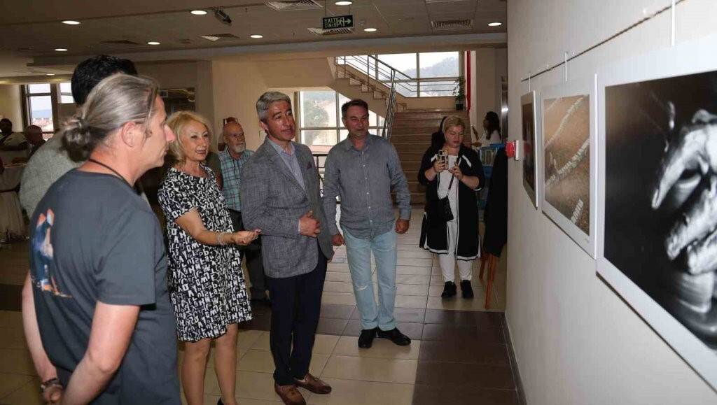 'Emek' temalı fotoğraf sergisi açıldı