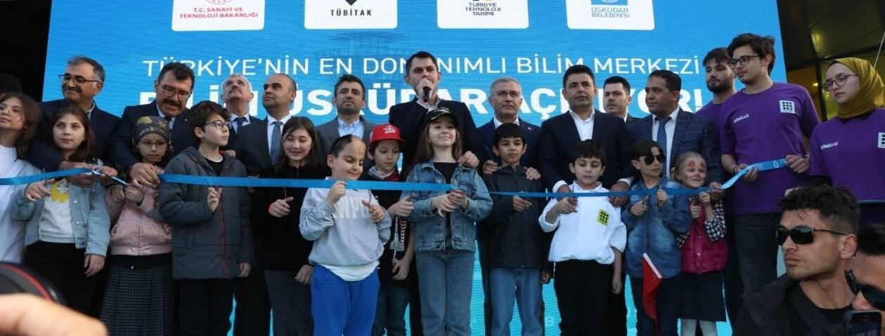 Bakan Kurum: "Gençlerimize aylık 10 GB ücretsiz internet vereceğiz’’