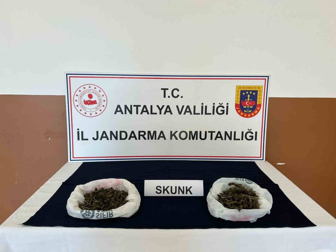 Uyuşturucu ticaretine jandarma engeli