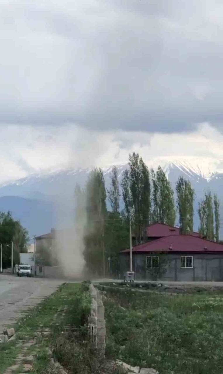 Aniden oluşan hortum korkuttu