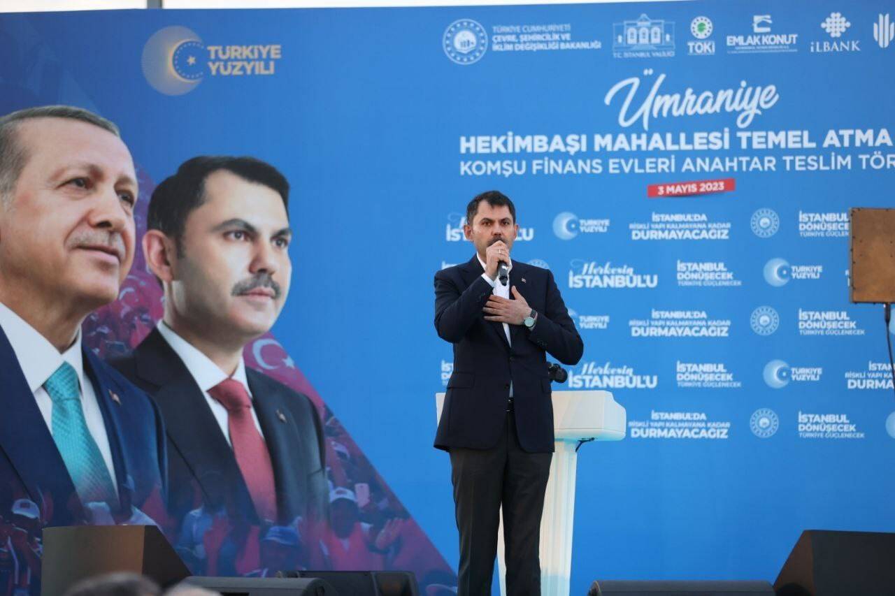 Bakan Kurum, Ümraniye’de ‘Temel Atma ve Komşu Finans Evleri Anahtar Teslim Töreni’ne katıldı