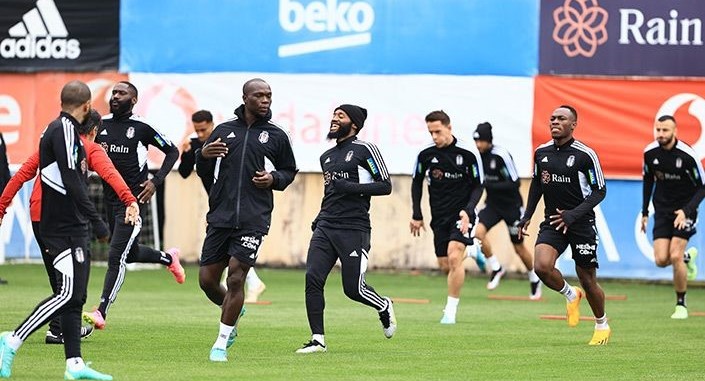 Beşiktaş'ta Antalyaspor maçı hazırlıkları devam etti