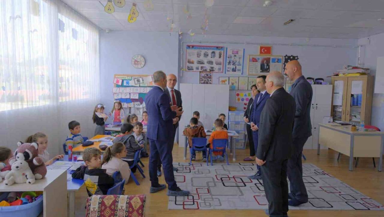 Milli Eğitim Bakan Yardımcı Sadri Şensoy, Çankırı’da öğrencilerle buluştu