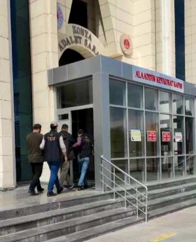 2 firari FETÖ üyesi Konya’da gizlendikleri adreste yakalandı