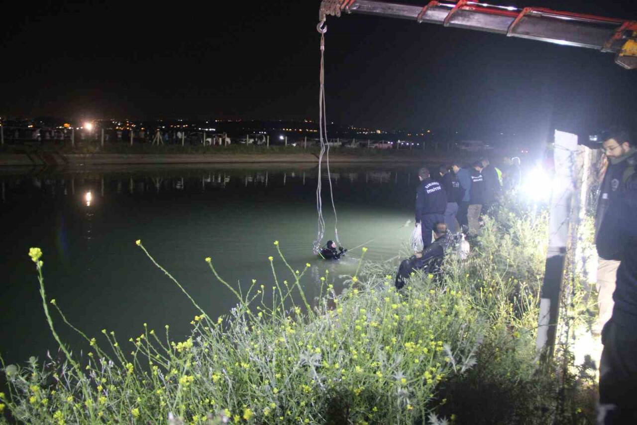 Araç sulama kanalına devrildi: 4 ölü, 2 kayıp, 1 yaralı