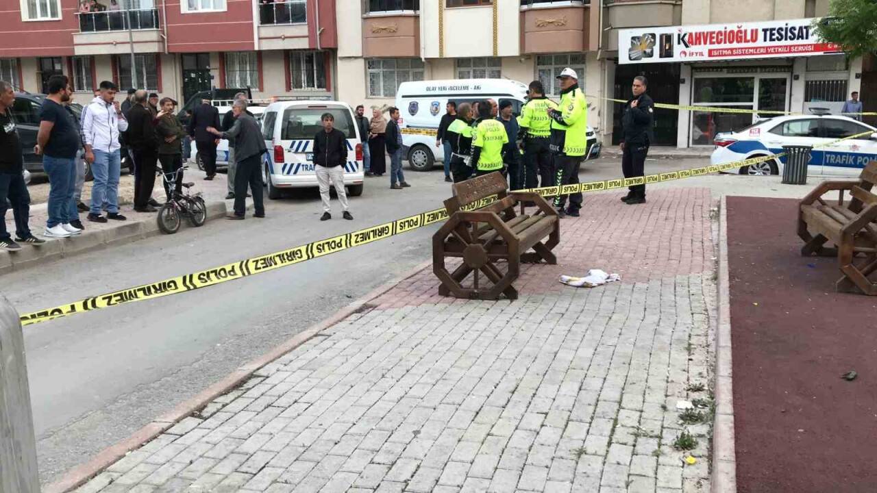 Çocuk oyun parkında pompalı tüfekli saldırı: 3 yaralı