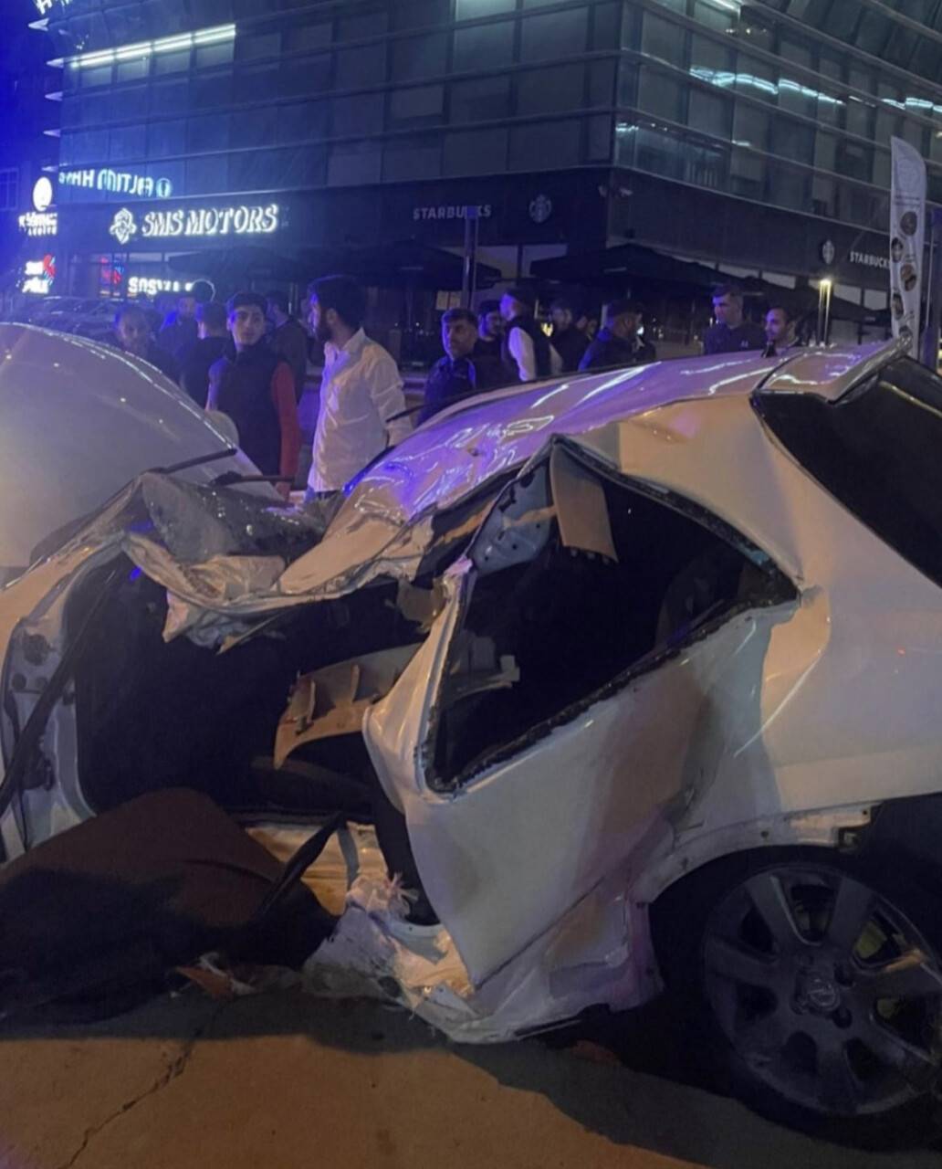 Kendi aracının altında kalıp can verdi