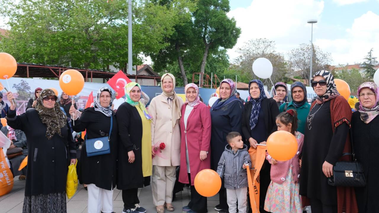 'AK Kadınlar' şenlikte buluştu