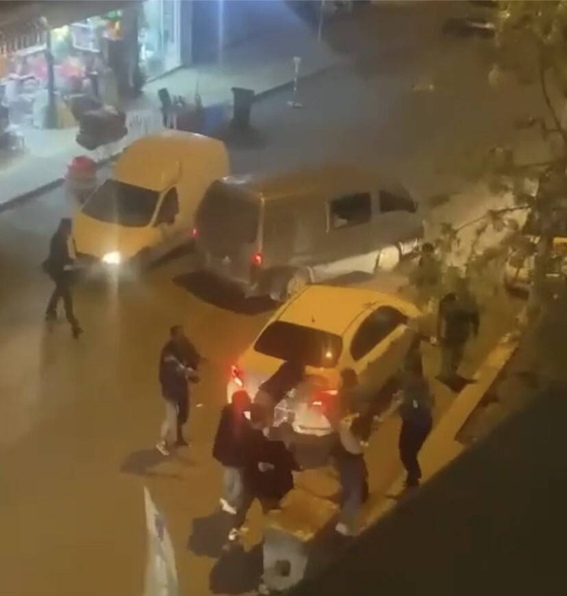 Yol verme’ kavgası, ringleri aratmadı