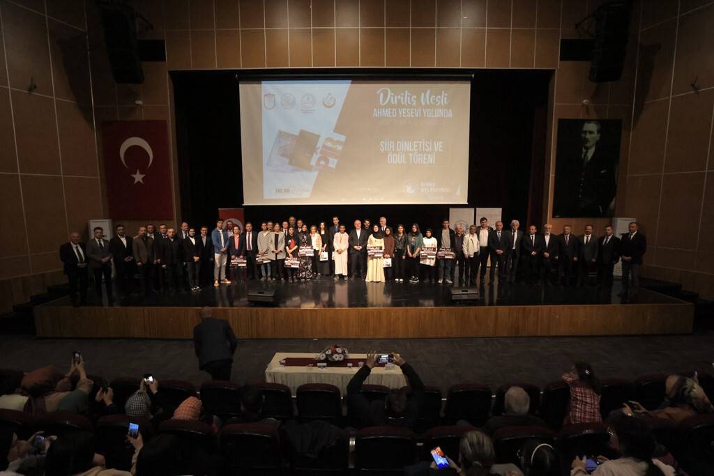 Sınava giren öğrencilere Konya gezisi