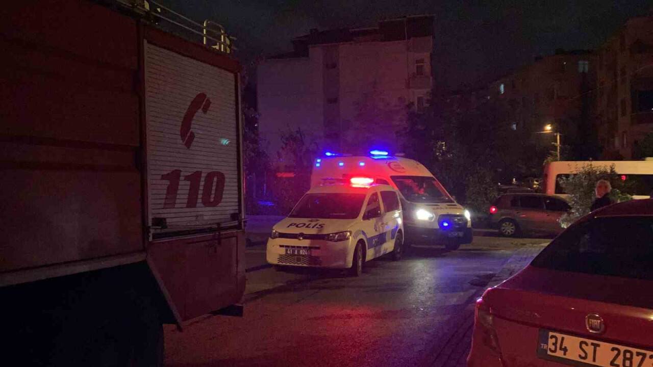 Cinayetin işlendiği ev yandı