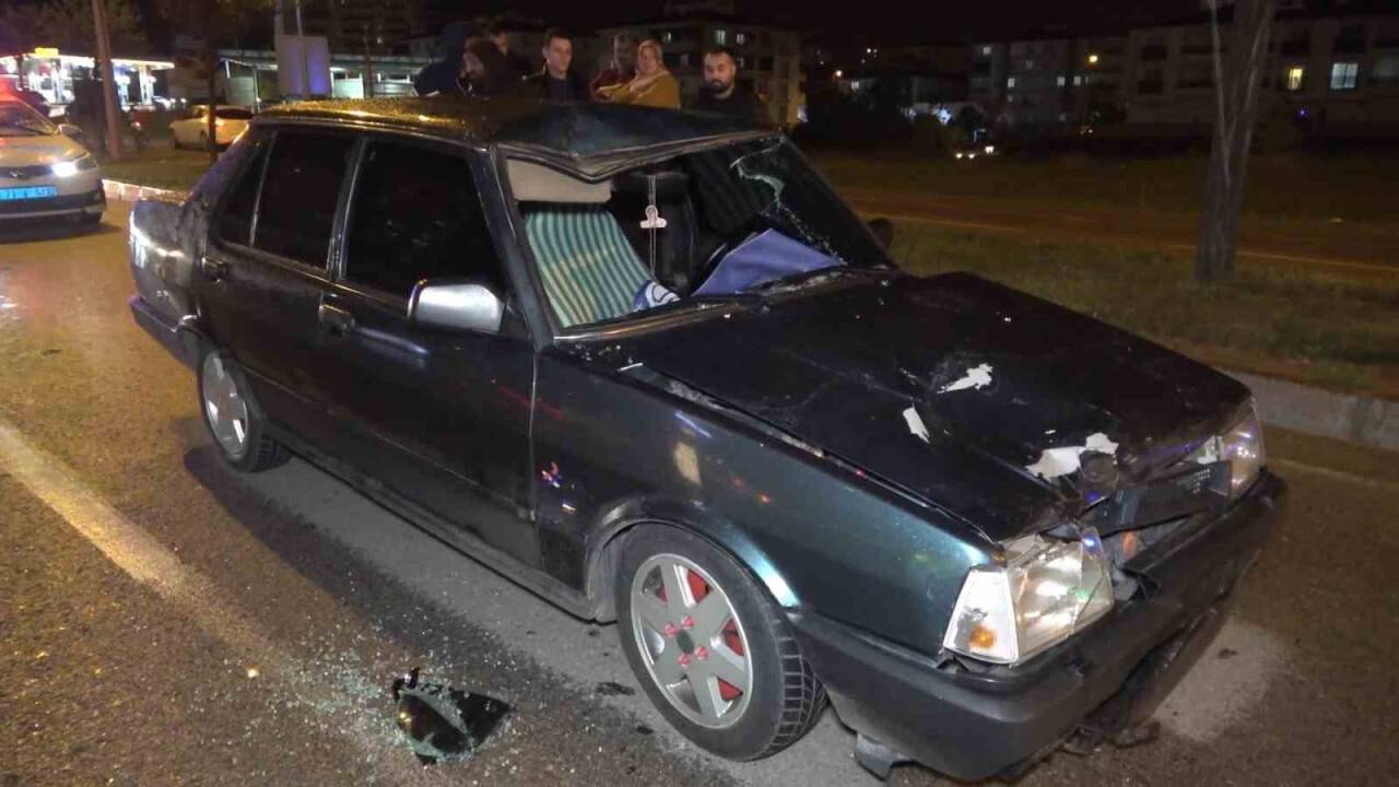 Otomobilin çarptığı kadın hayatını kaybetti