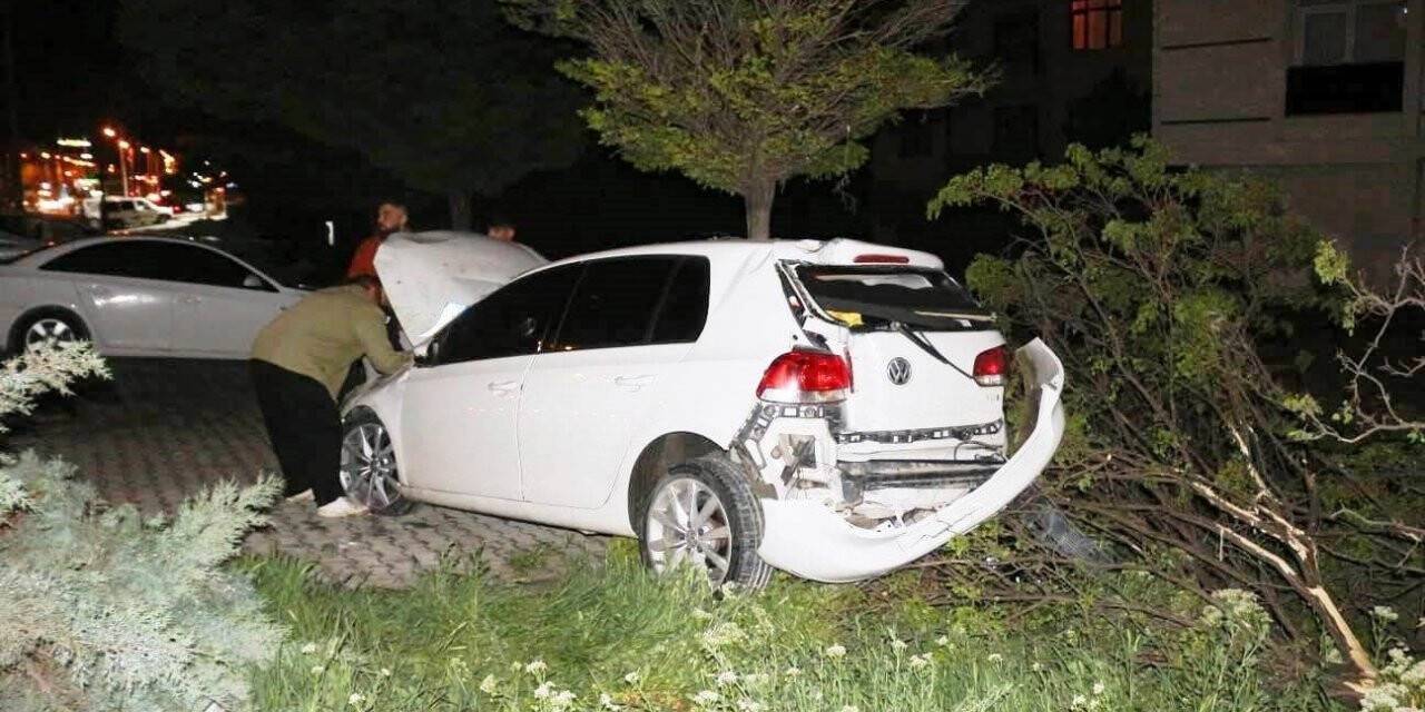 Konya’da kontrolden çıkan araç yayaya çarptı: 3 yaralı