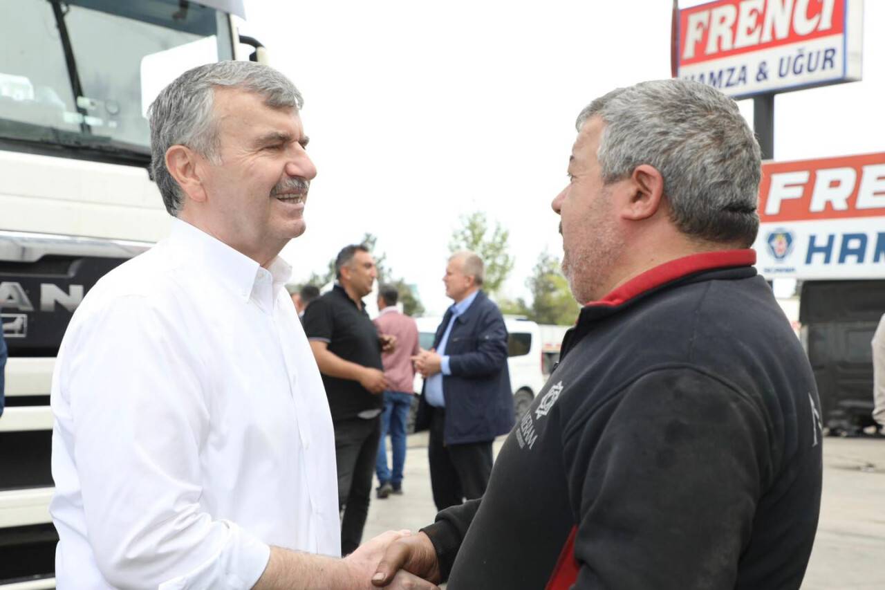 Akyürek herkesi Türkiye için oy vermeye davet etti