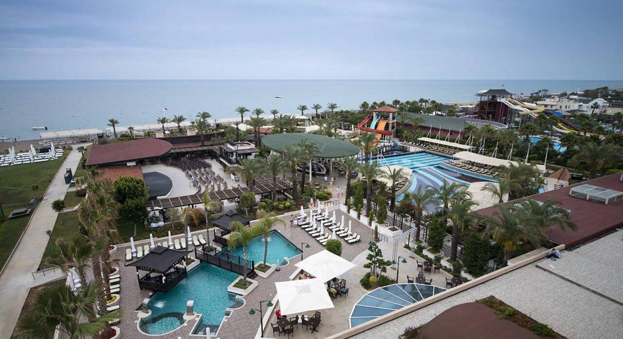 Crystal Family Resort & Spa